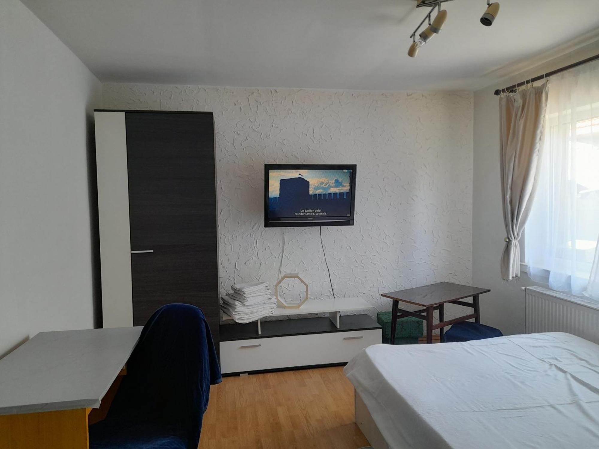 Апартаменты Garsoniera Sic Zona Terapia Zona Linistita La Casa Cu Parcare Клуж-Напока Экстерьер фото