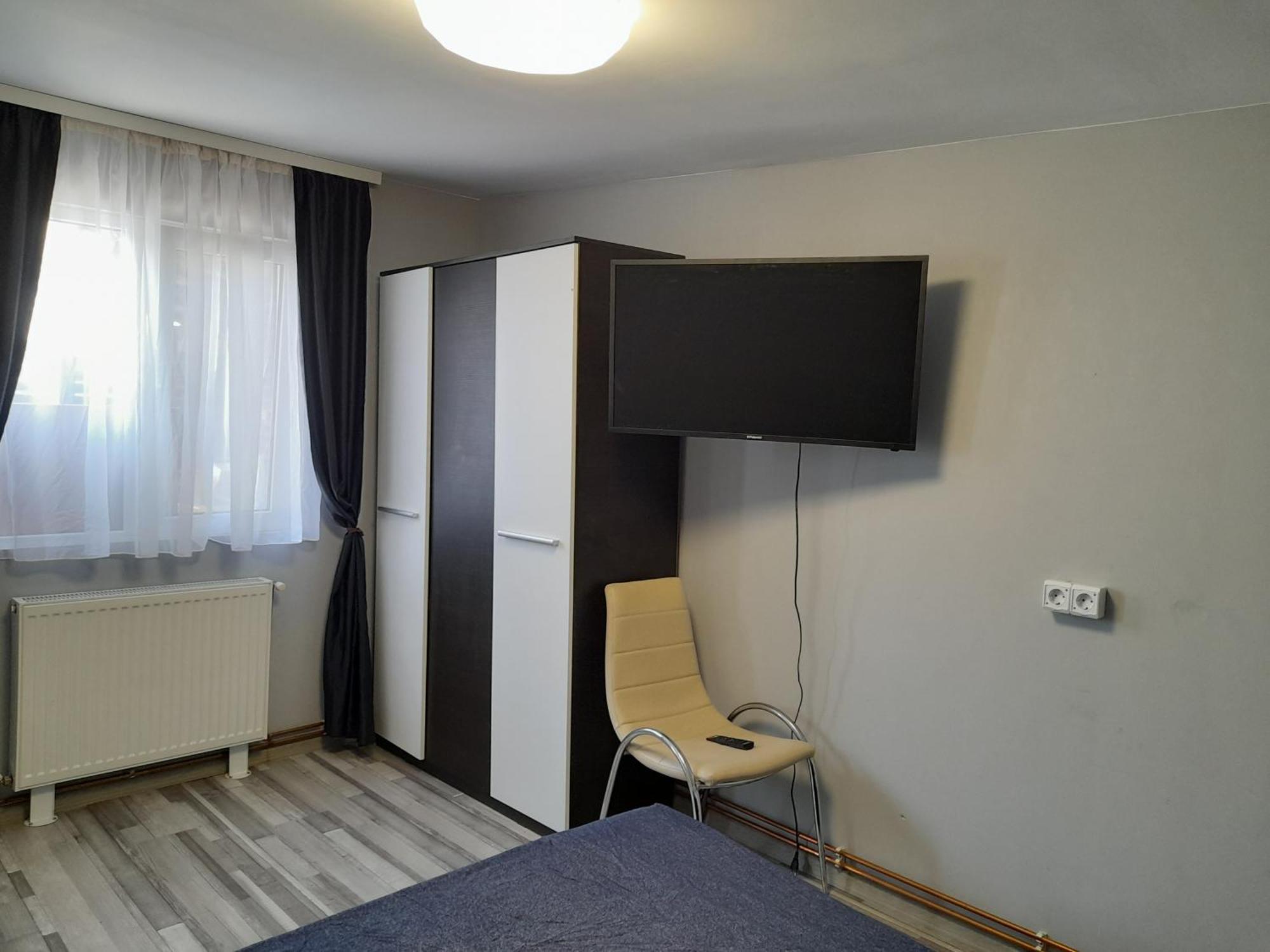 Апартаменты Garsoniera Sic Zona Terapia Zona Linistita La Casa Cu Parcare Клуж-Напока Экстерьер фото