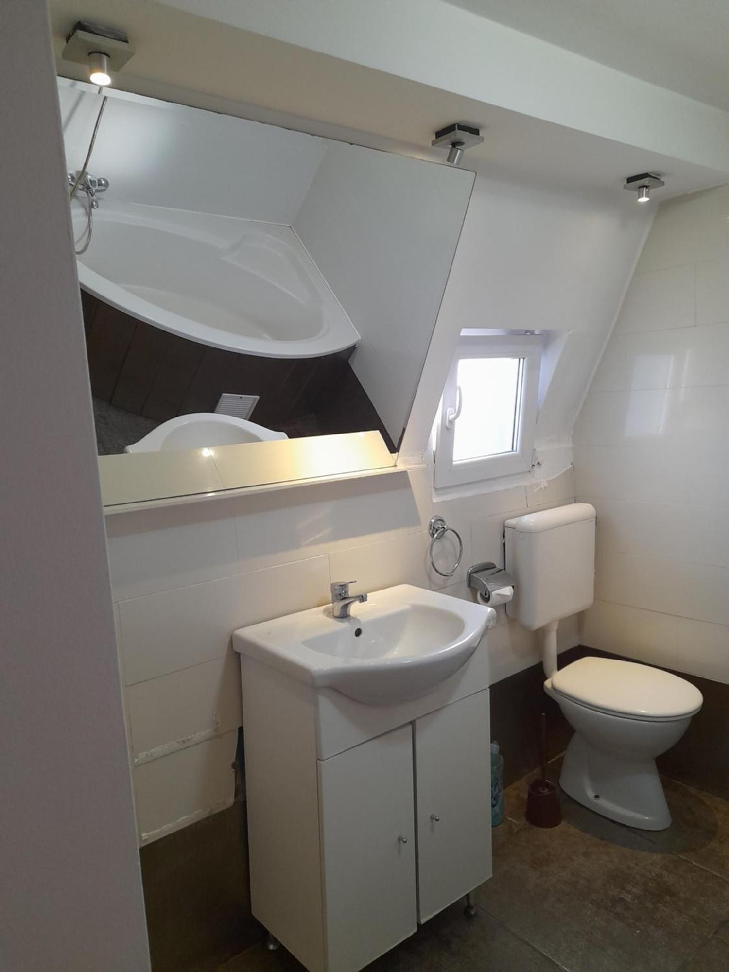 Апартаменты Garsoniera Sic Zona Terapia Zona Linistita La Casa Cu Parcare Клуж-Напока Экстерьер фото