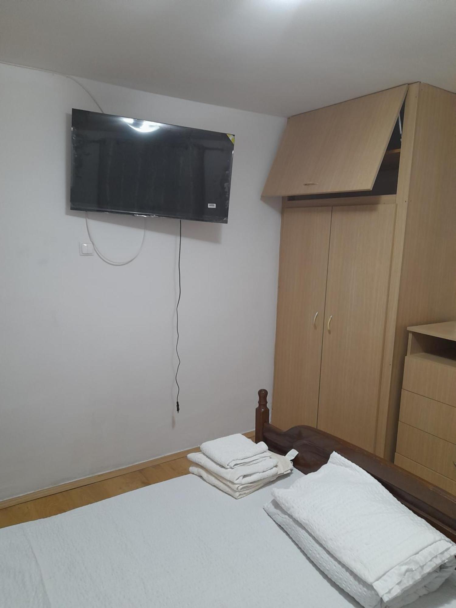 Апартаменты Garsoniera Sic Zona Terapia Zona Linistita La Casa Cu Parcare Клуж-Напока Экстерьер фото