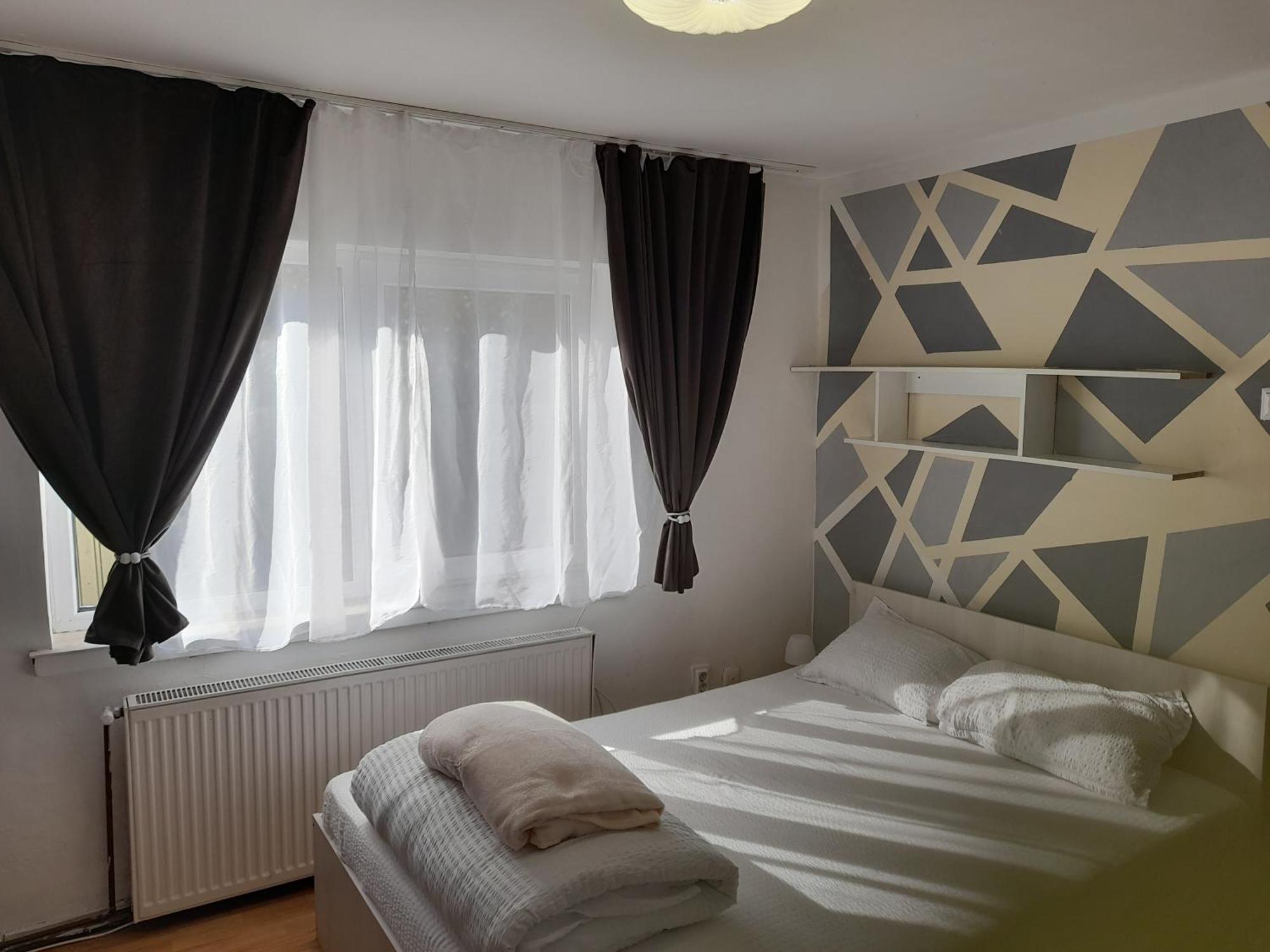 Апартаменты Garsoniera Sic Zona Terapia Zona Linistita La Casa Cu Parcare Клуж-Напока Экстерьер фото