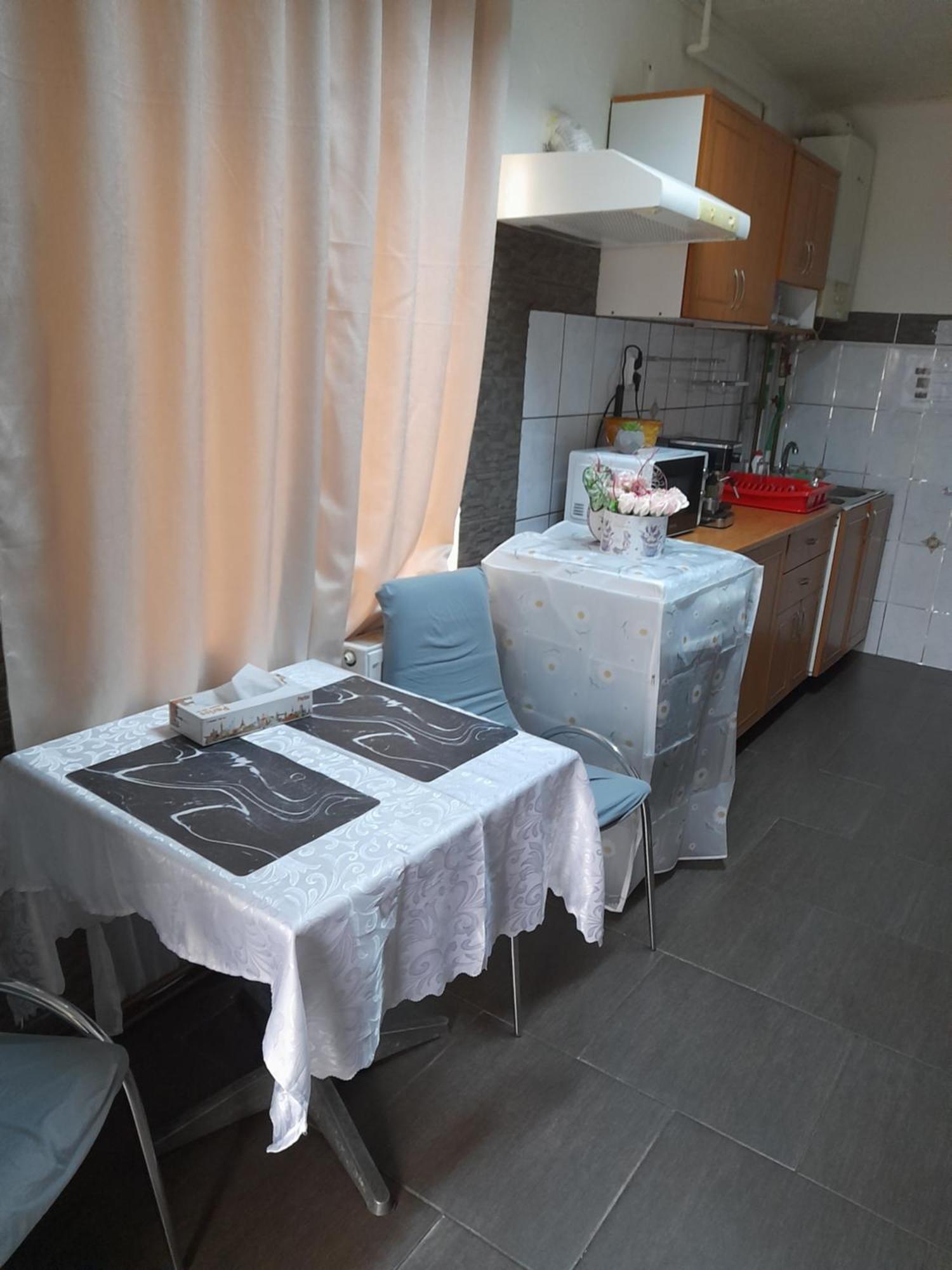Апартаменты Garsoniera Sic Zona Terapia Zona Linistita La Casa Cu Parcare Клуж-Напока Экстерьер фото