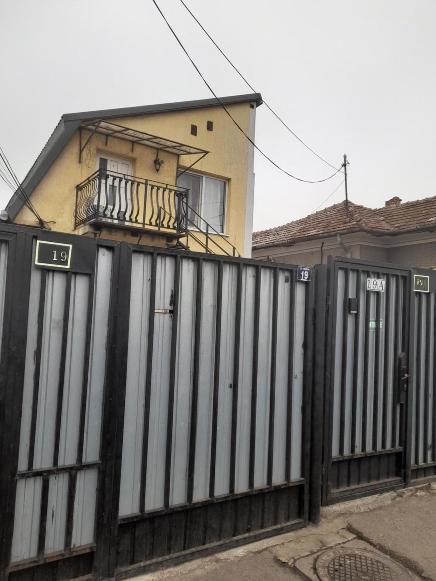 Апартаменты Garsoniera Sic Zona Terapia Zona Linistita La Casa Cu Parcare Клуж-Напока Экстерьер фото